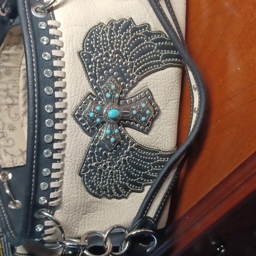 Hand bag